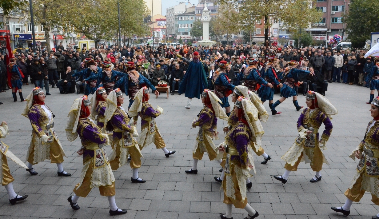 1 Kas�m Kurtulu� G�n��n� Co�kuyla Kutlad�k