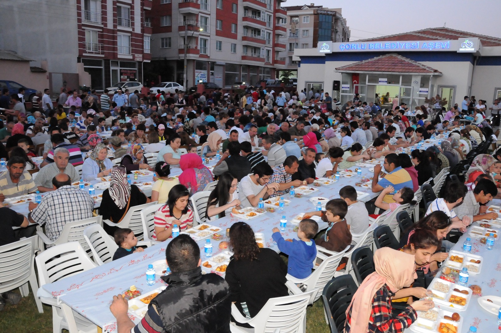 A�evi�nde El Ele G�n�l G�n�le Ramazan Co�kusu