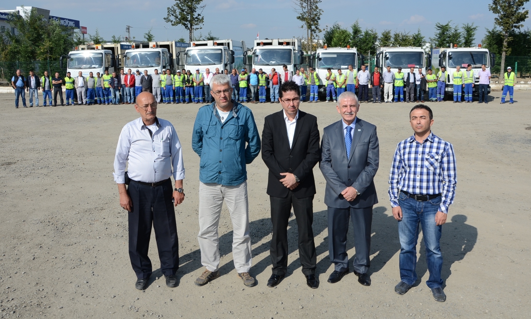 B�y�k Aile Temiz �orlu ��in El Ele Verdi