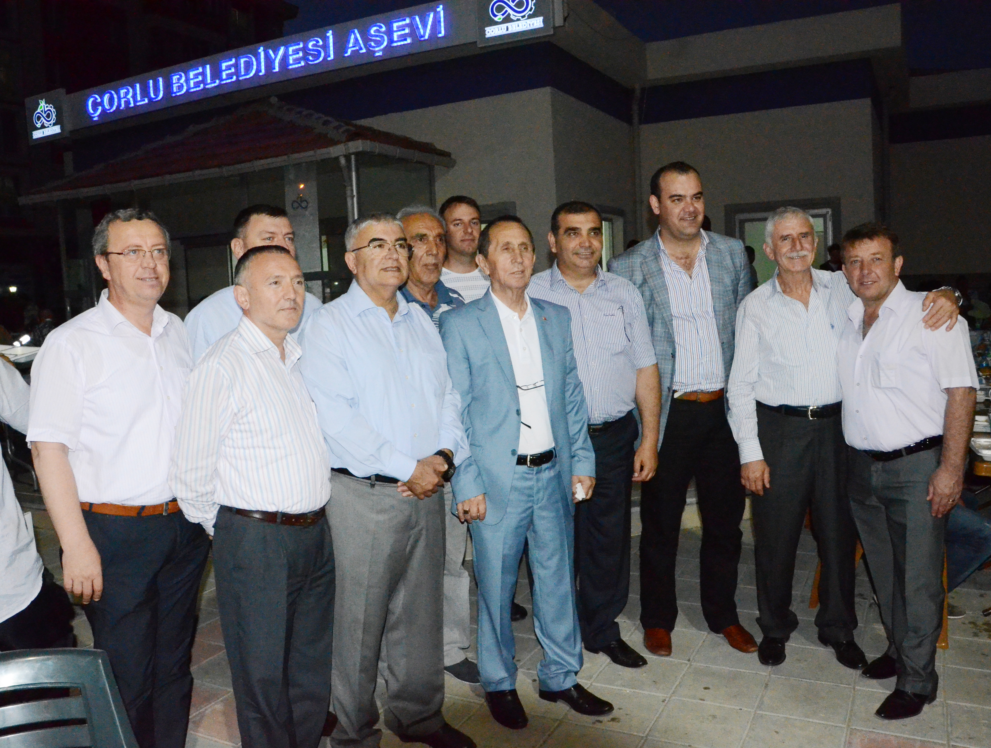 Belediye Meclis �yeleri �ftar Yeme�i Verdi