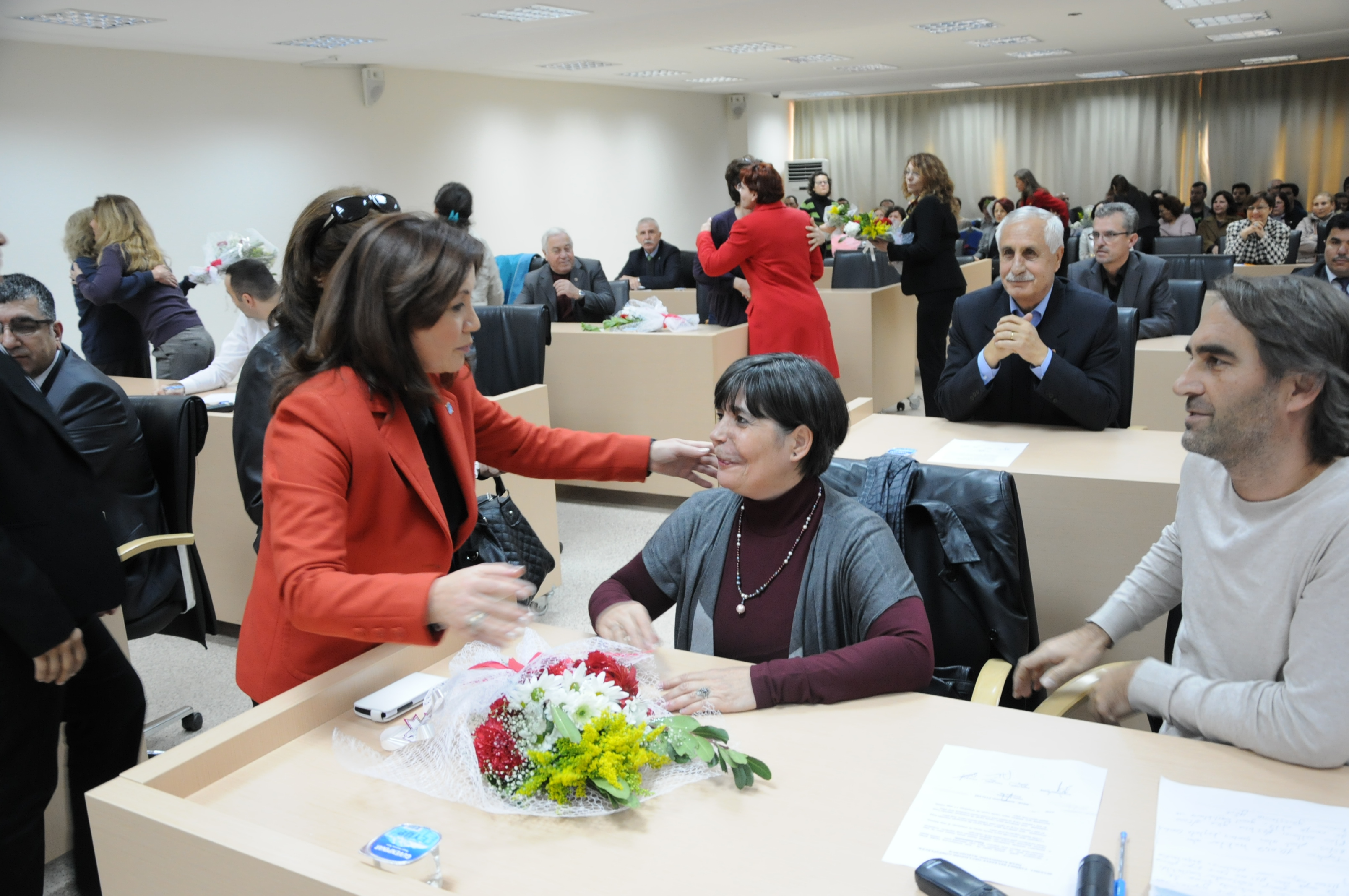 orlu Belediye Meclisinin Kadn yelerine Anlaml Destek