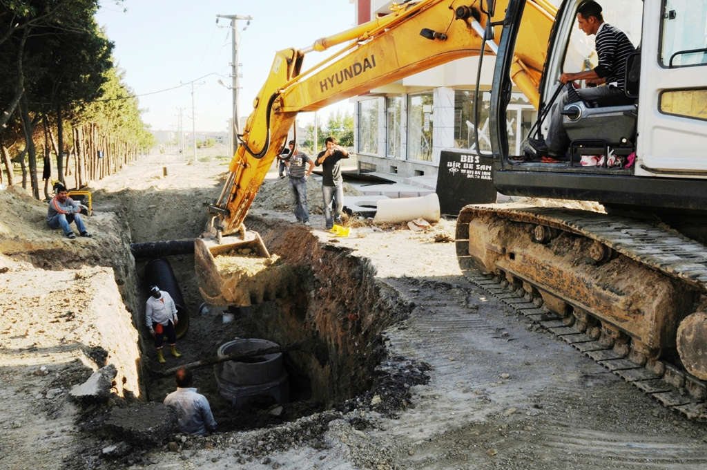 Altyap� �al��malar�nda M. Kemal Caddesine Ge�ildi