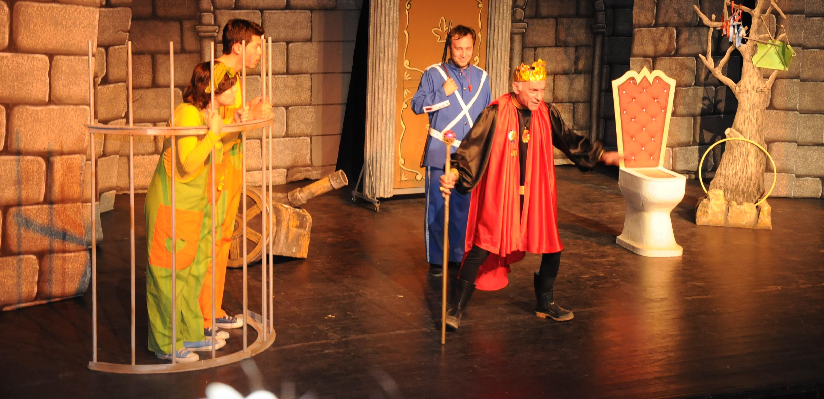 ocuklar "Bar ve Sevgi"yle Bulutu