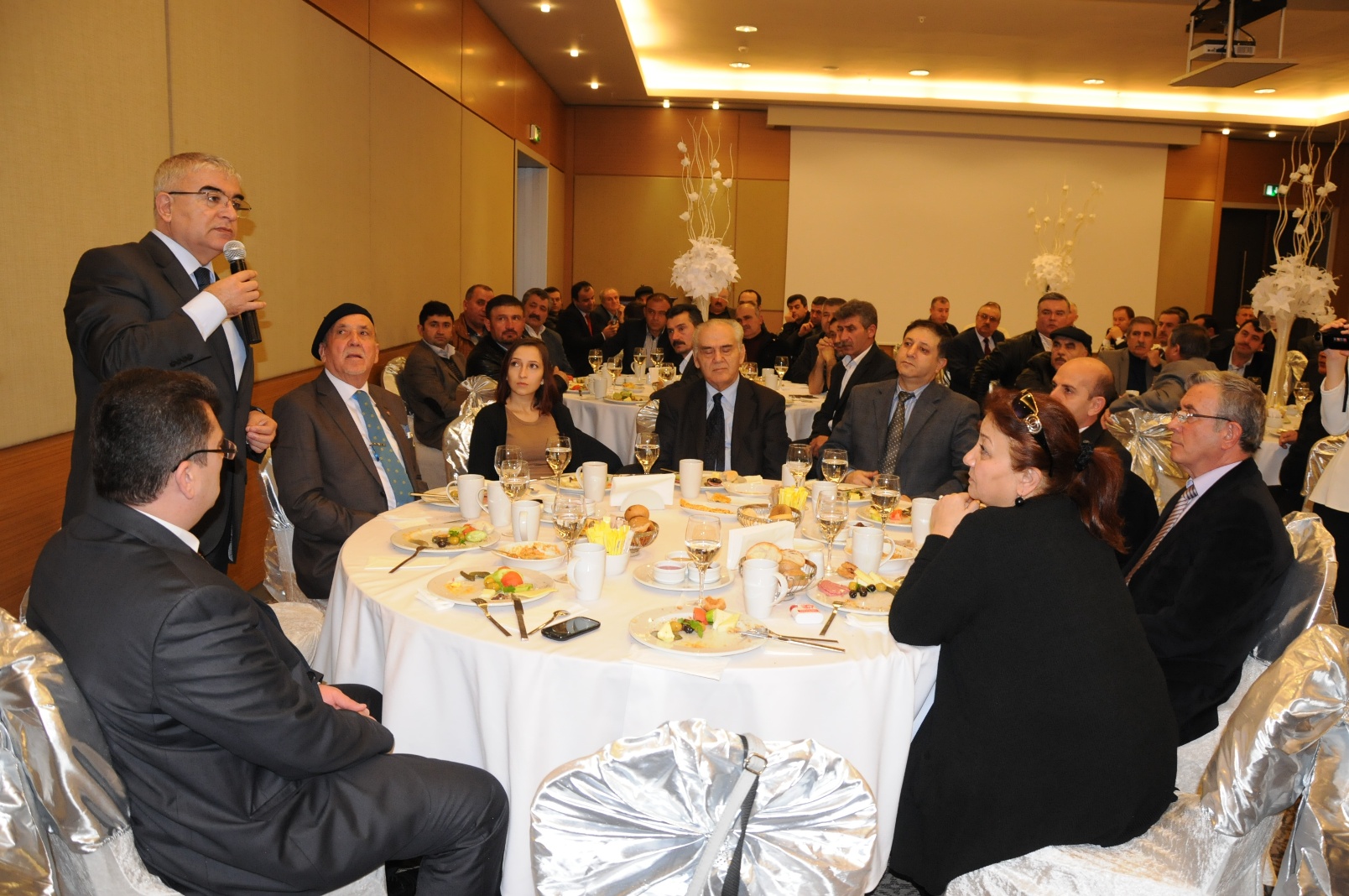 Bakan Baysan Hemehri Dernekleriyle Bulutu