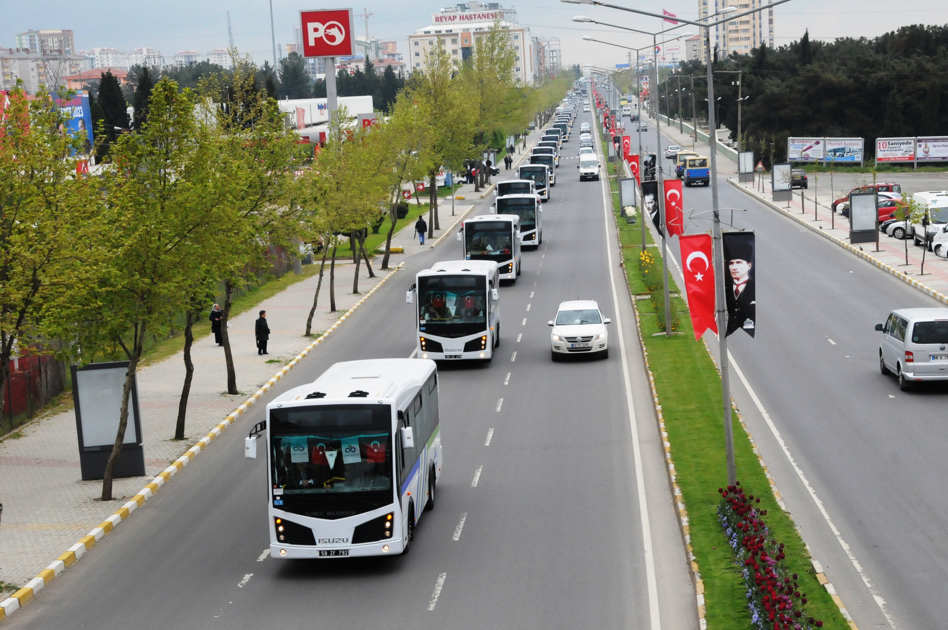 Halkn Otobsleri orluya Geldi