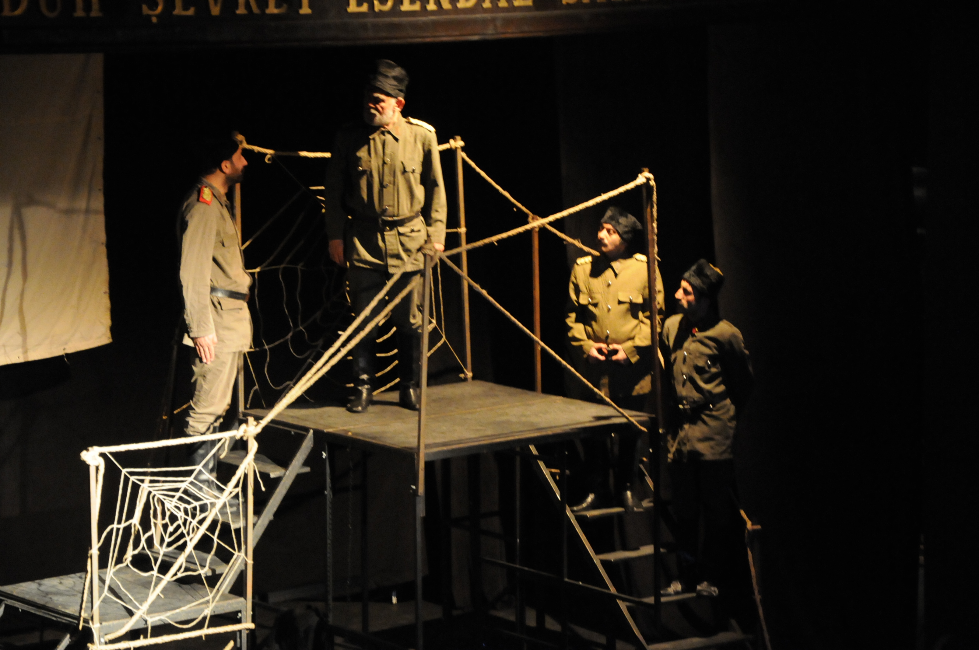 u lgn Trkler Oyunu Sahnelendi