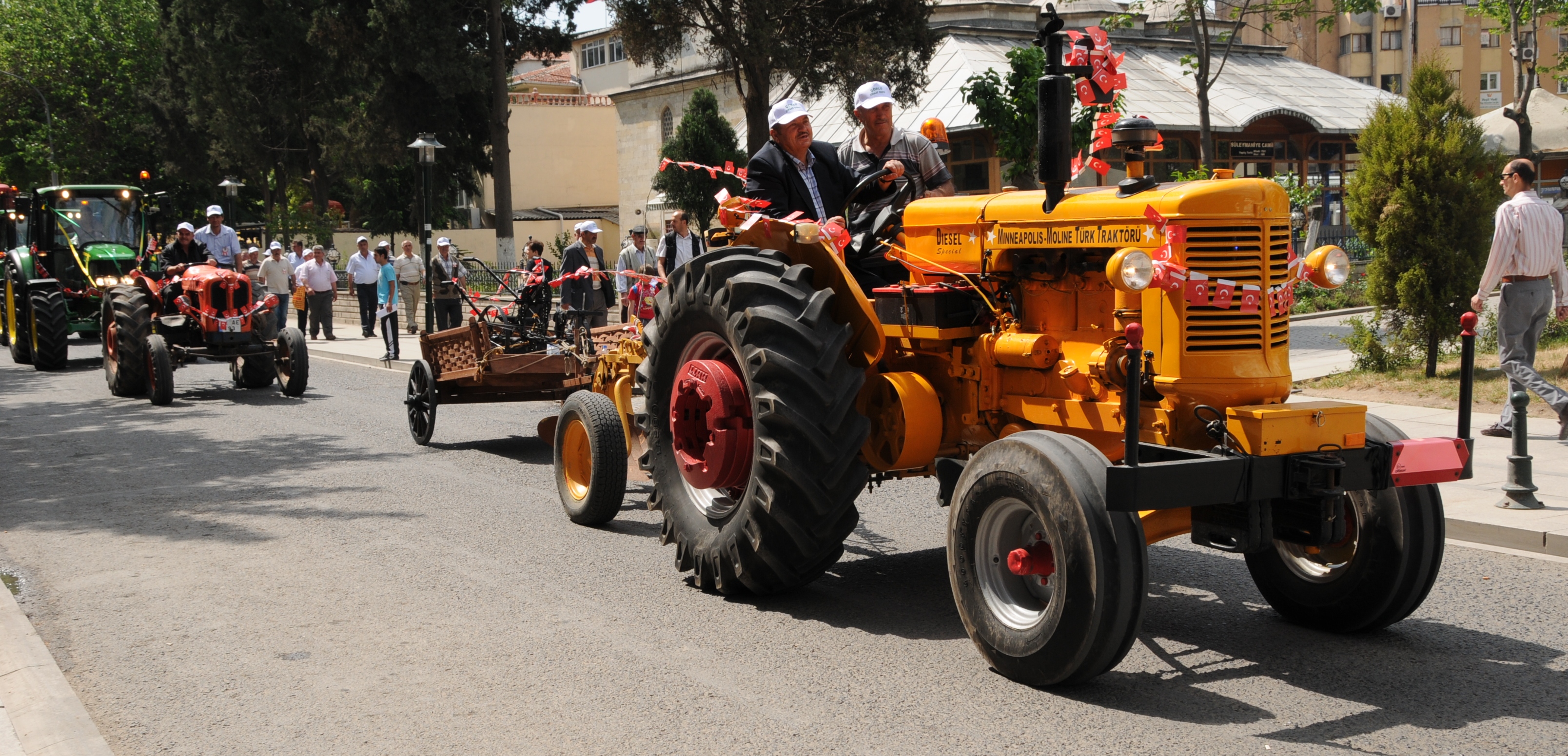 �ift�iler G�n�n� Kutlad�k