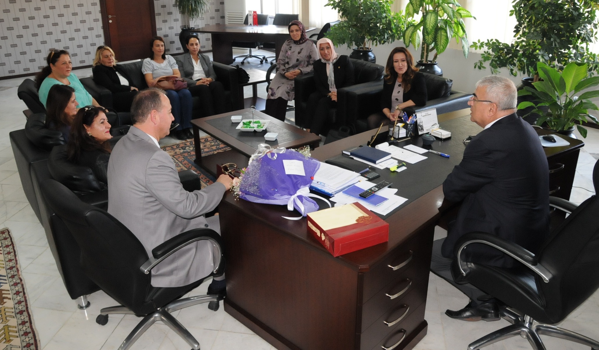 Kad�n Meclisi�nden Ba�kan Baysan�a Ziyaret