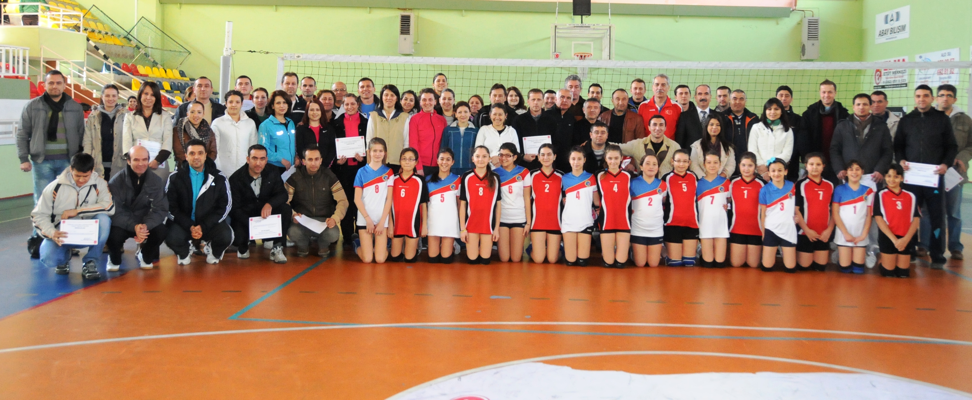 Mini Voleybol Seminerine Byk lgi