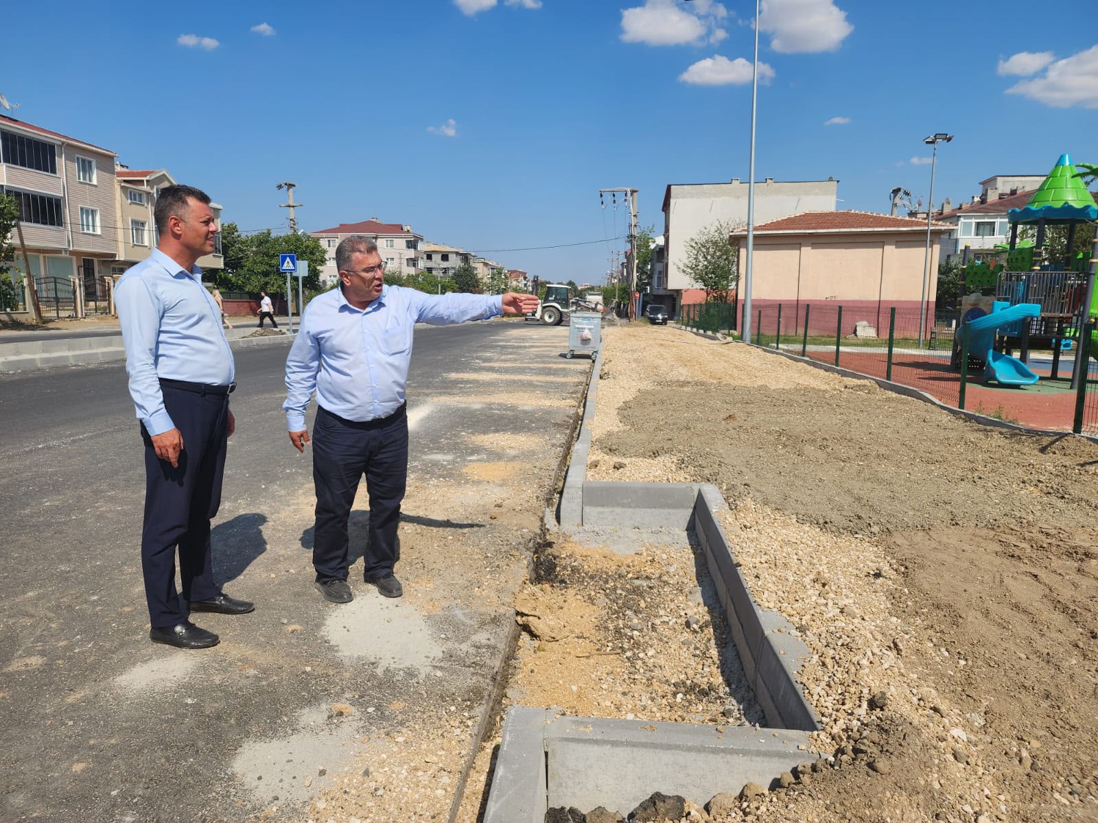 Ba�kan Sar�kurt`tan Yol �al��malar�na Yak�n Takip