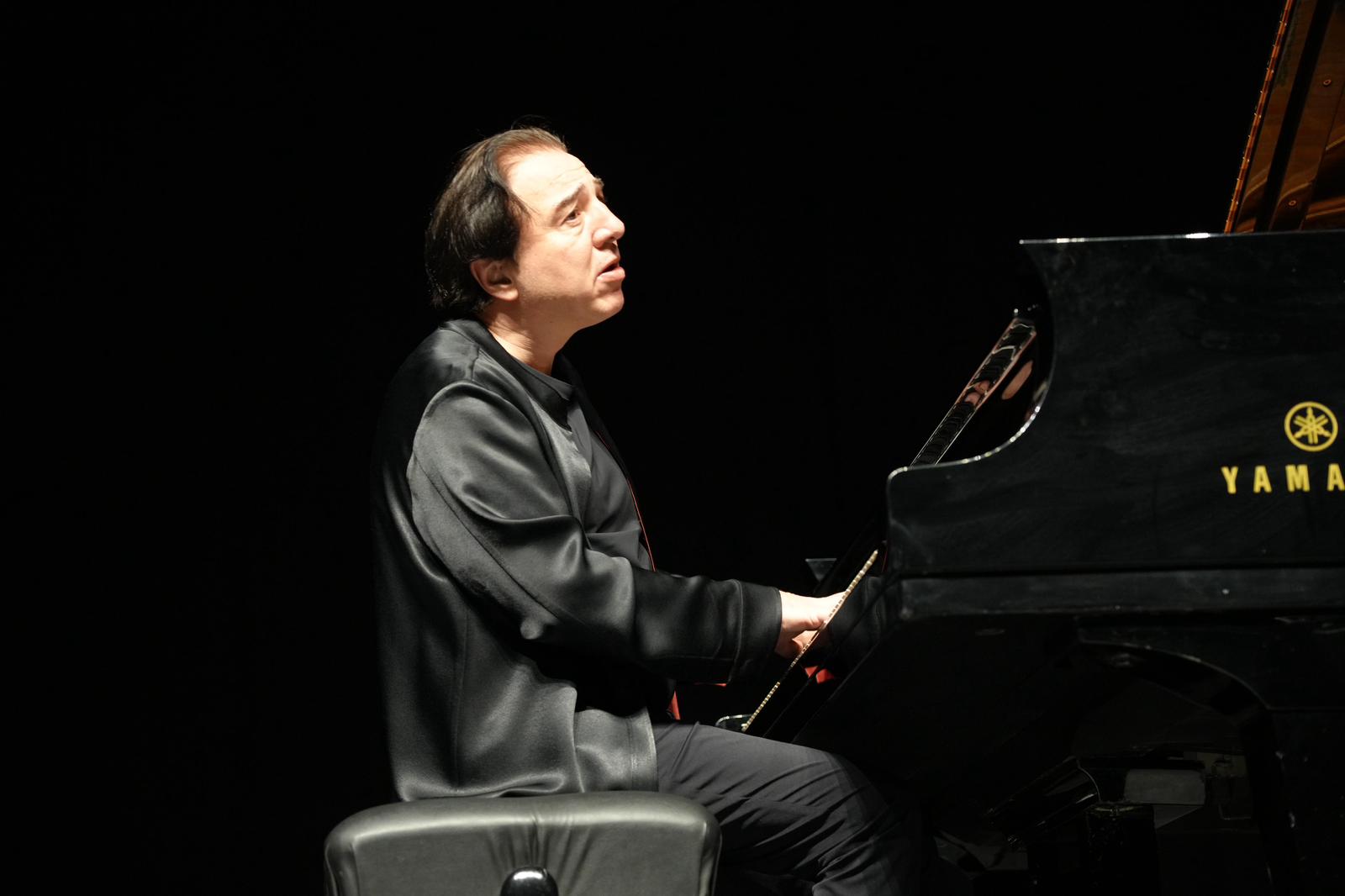 D�nyaca �nl� Piyanist Faz�l Say`dan �orlu`ya �vg� Dolu S�zler