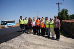 Bakanlar Sarkurt ve Yceer Sarlar Yolundaki Asfalt almalarn nceledi