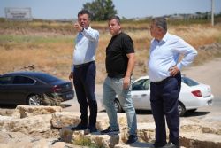 Bakan Sarkurt Selfie Parktaki almalar nceledi