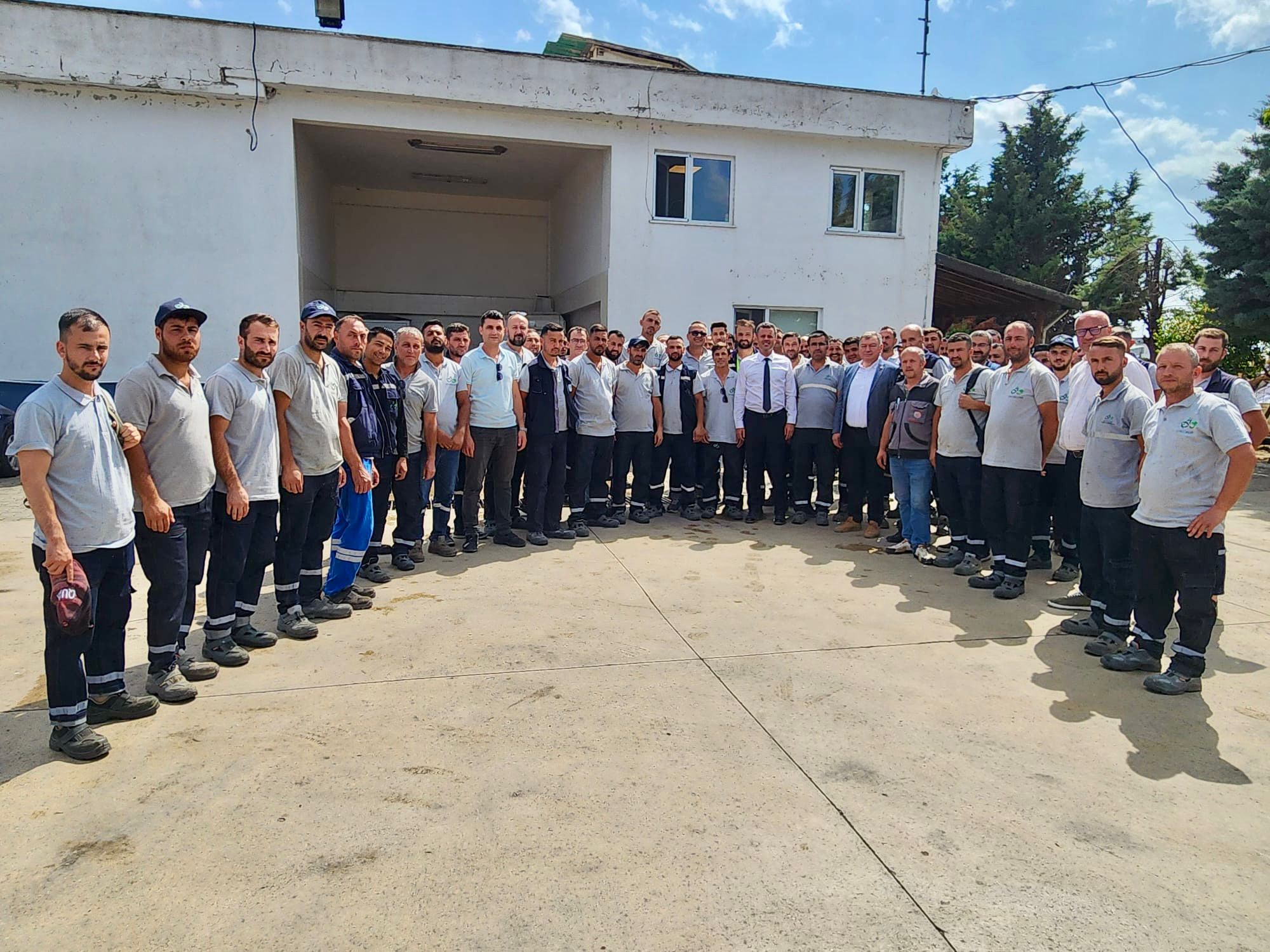 Bakan Sarkurt, Temizlik Emekileriyle Bir Araya Geldi