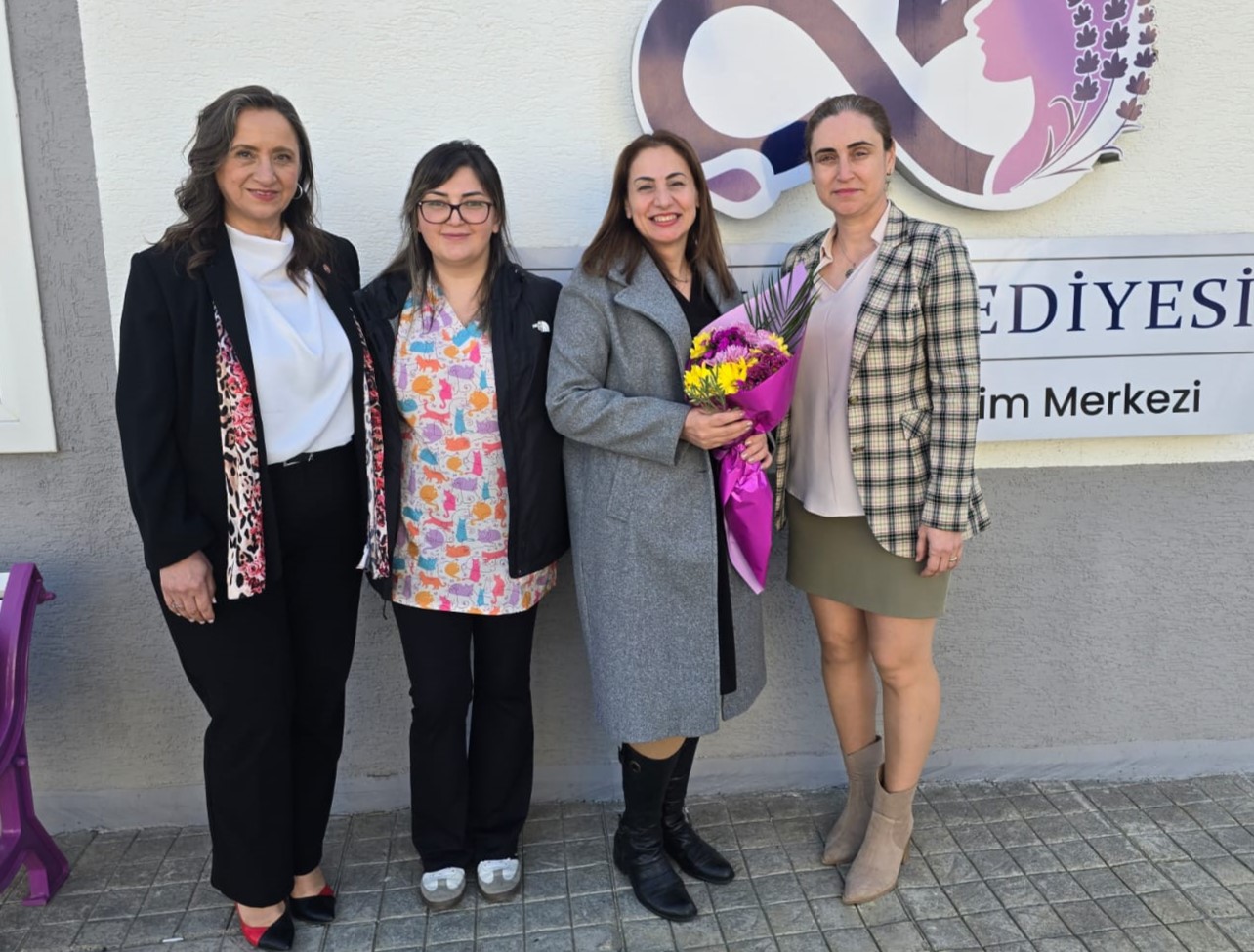 Anne ve �ocuklara Y�nelik �cretsiz Koruyucu Sa�l�k Semineri D�zenlendi