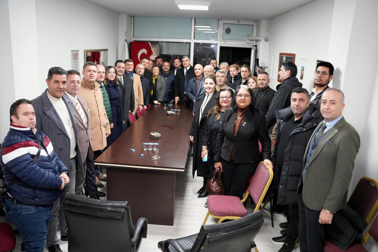 Ba�kanlardan �orlu Muhtarlar Derne�i`ne Anlaml� Ziyaret