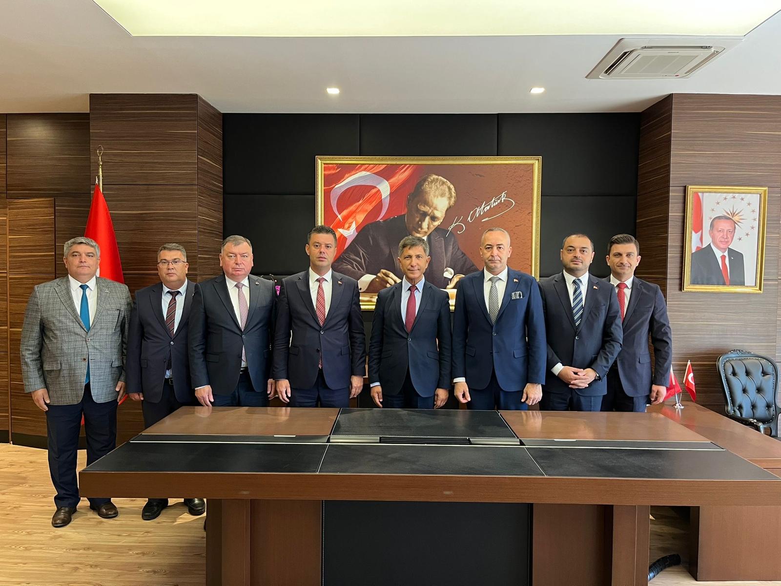 Bakan Sarkurt`tan Kaymakam Erten`e Hayrl Olsun Ziyareti