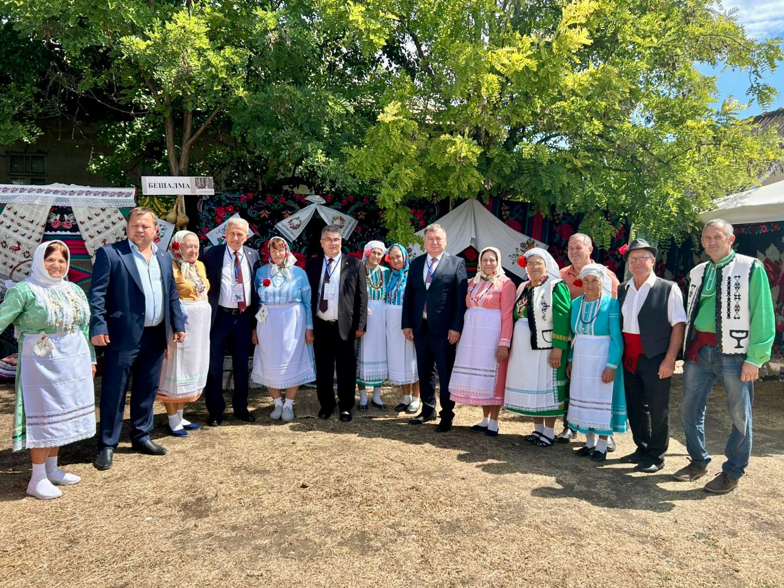 orlu ve Komrat Arasndaki Kardelik Balar Gleniyor