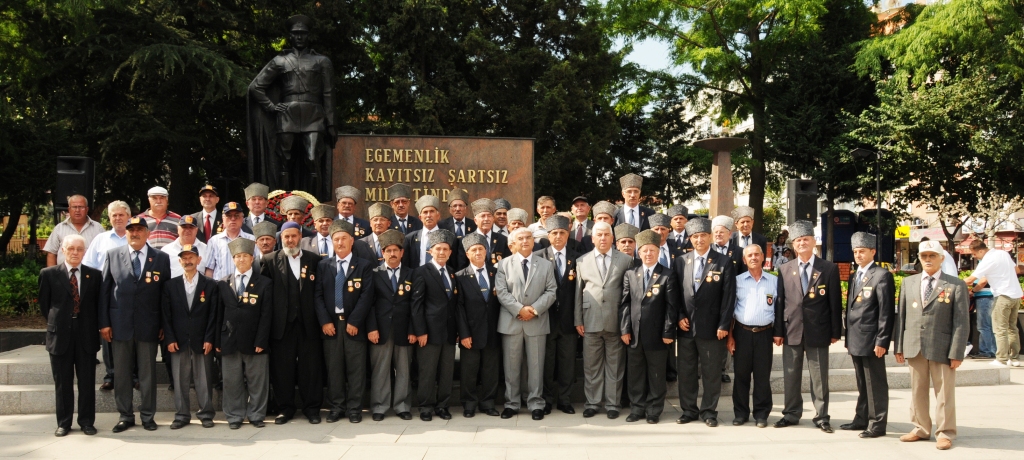 Kbrs Bar Harekt 36. Yl Dnmnde Kutland