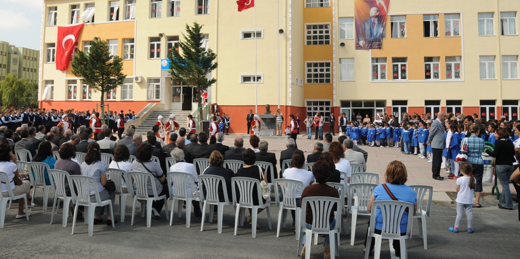 �lk��retim Haftas�n� Kutlad�k