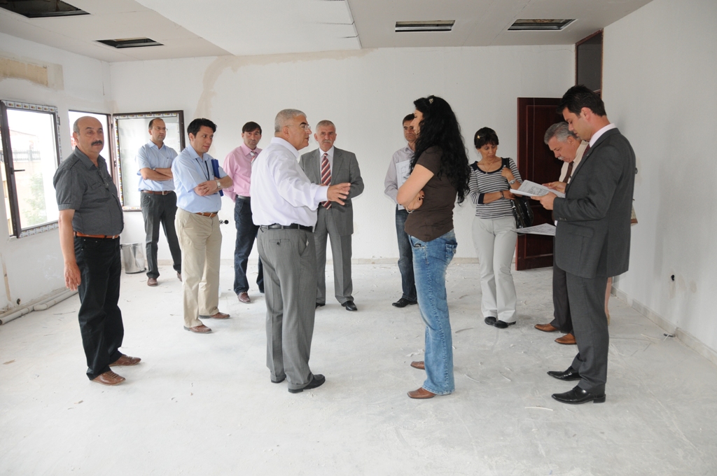 Eski Belediye Binas�nda Tadilat �al��malar�