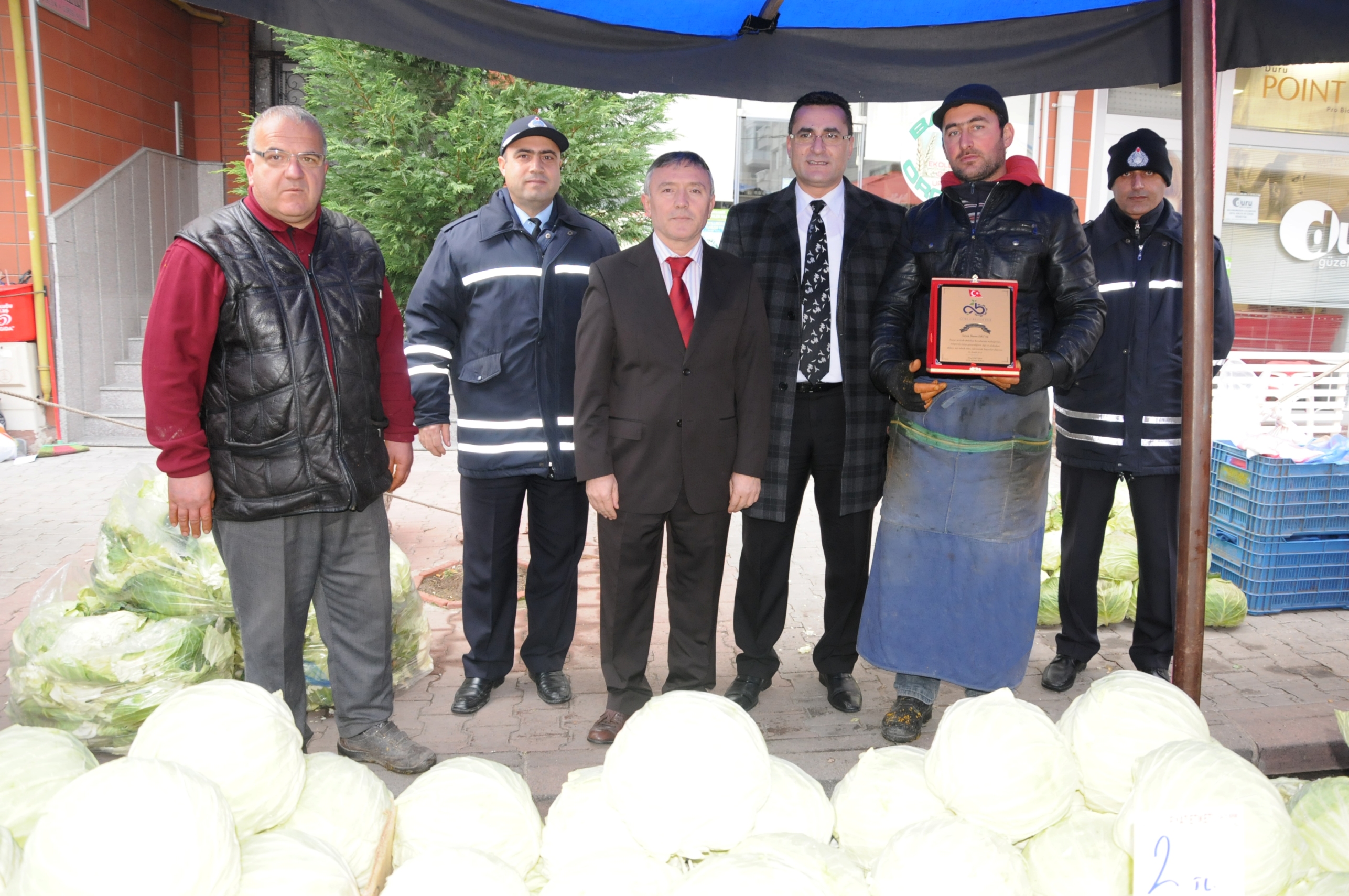 rnek Pazar Esnaf dllendirildi