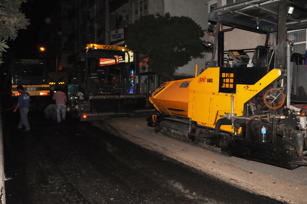 Kumyol Caddesi�nde Gece Mesaisi