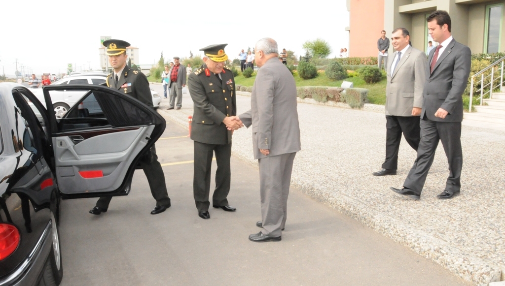 Korgeneral Turmu��tan Baysan�a Ziyaret