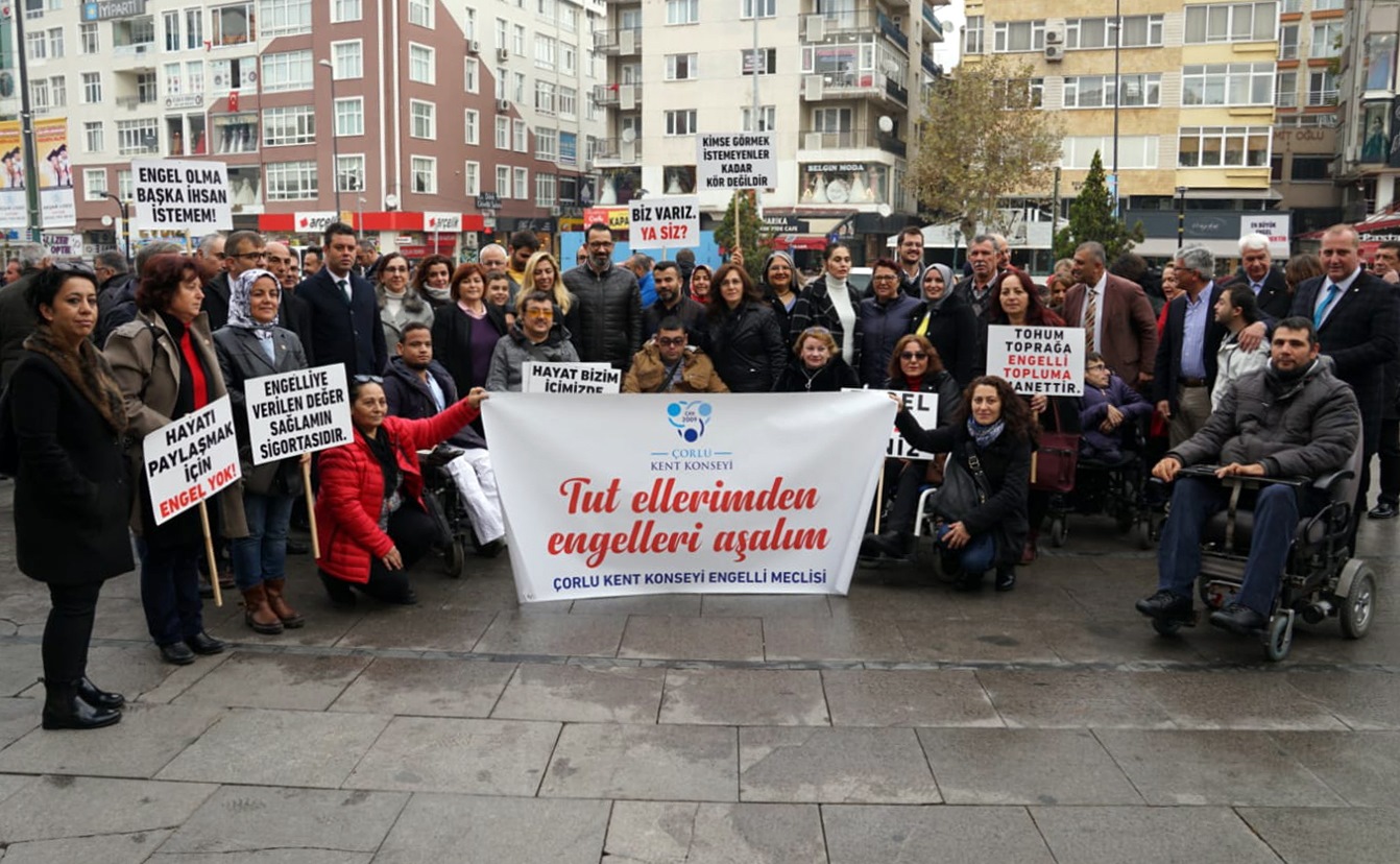 Dnya Engelliler Gnnde Tren Dzenlendi