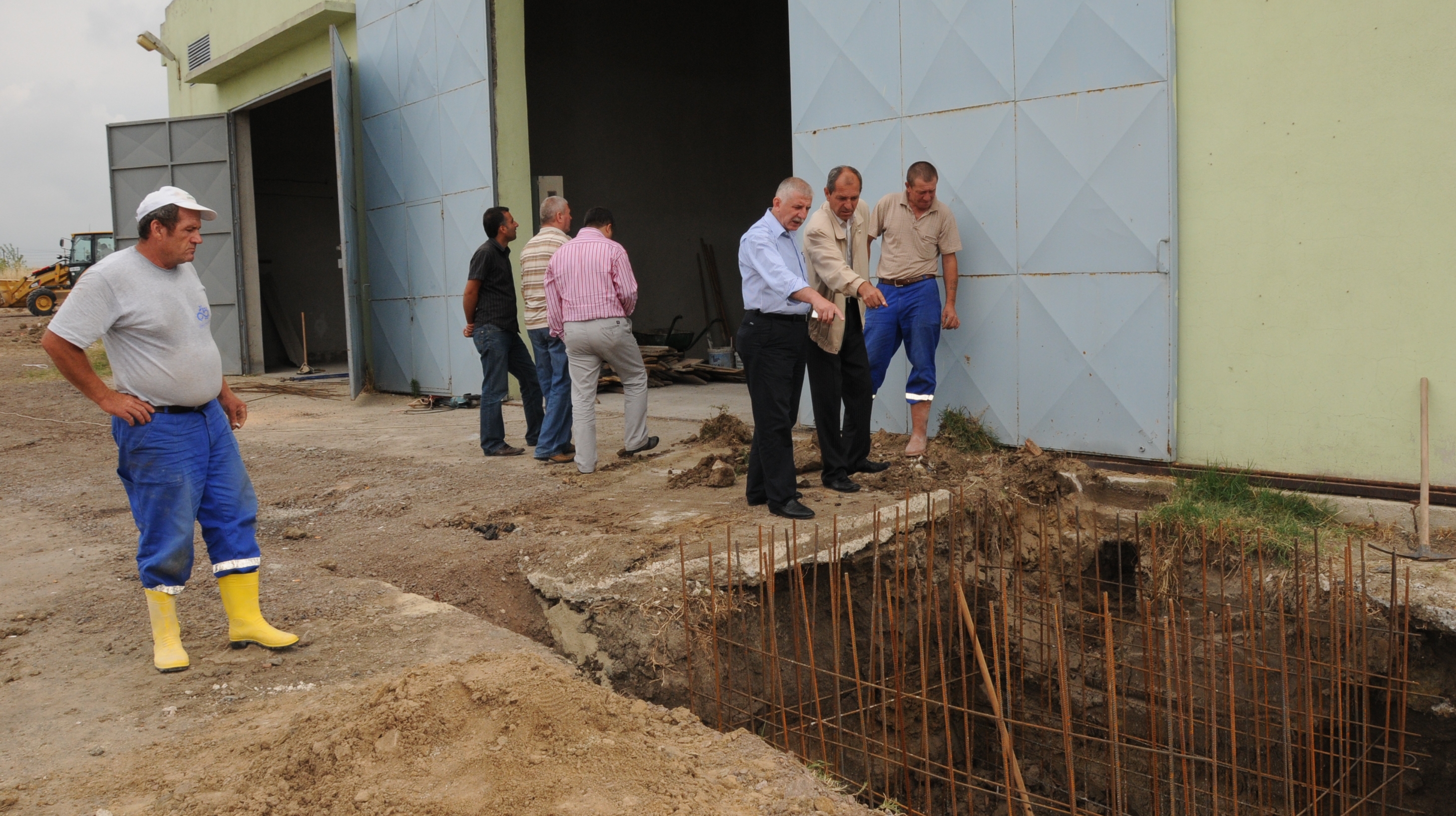 Halk Otobsleri in Garaj Yaplyor