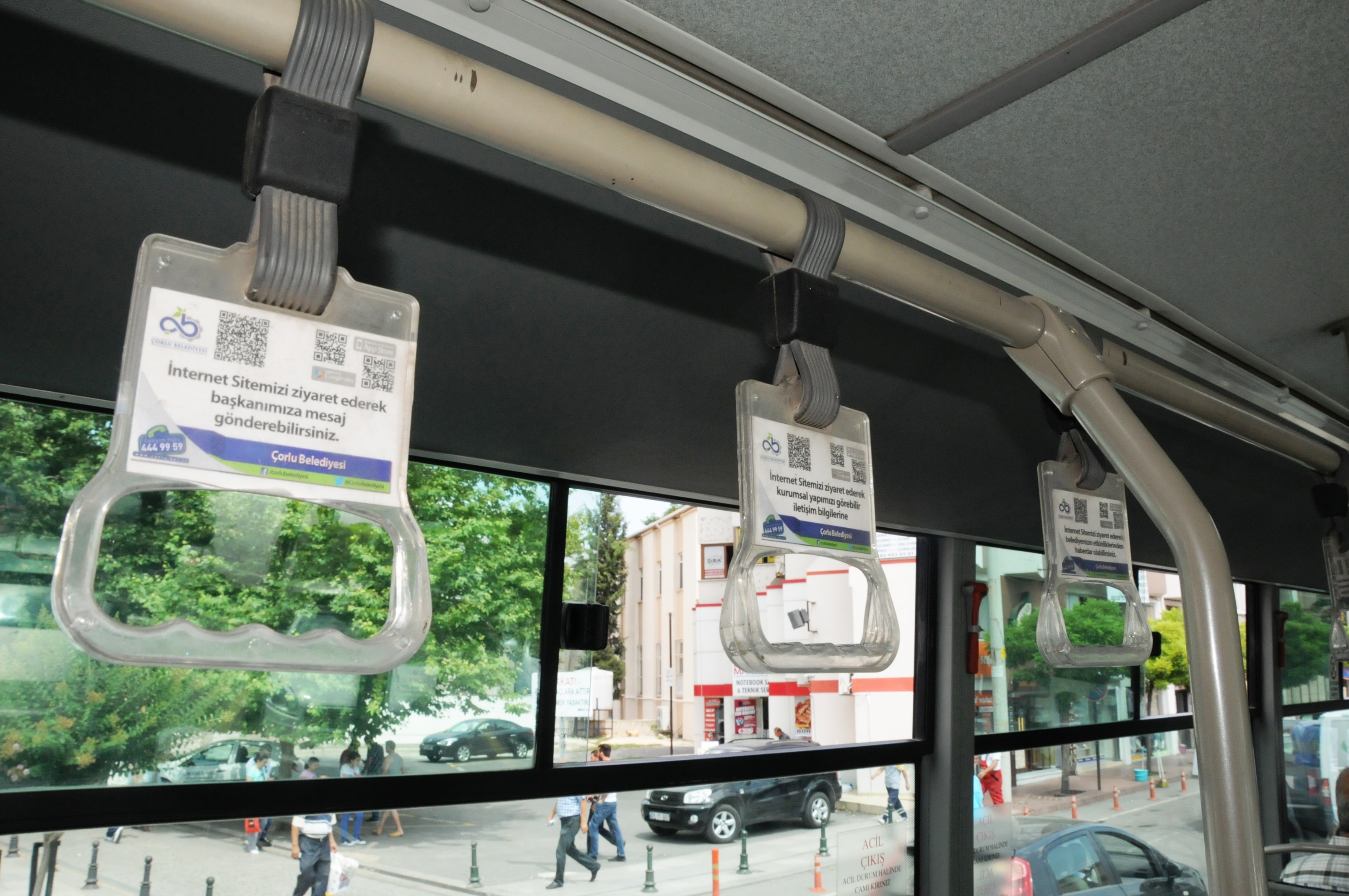 Halk Otob�slerine Teknolojik Bilgilendirme Kartlar� Konuldu