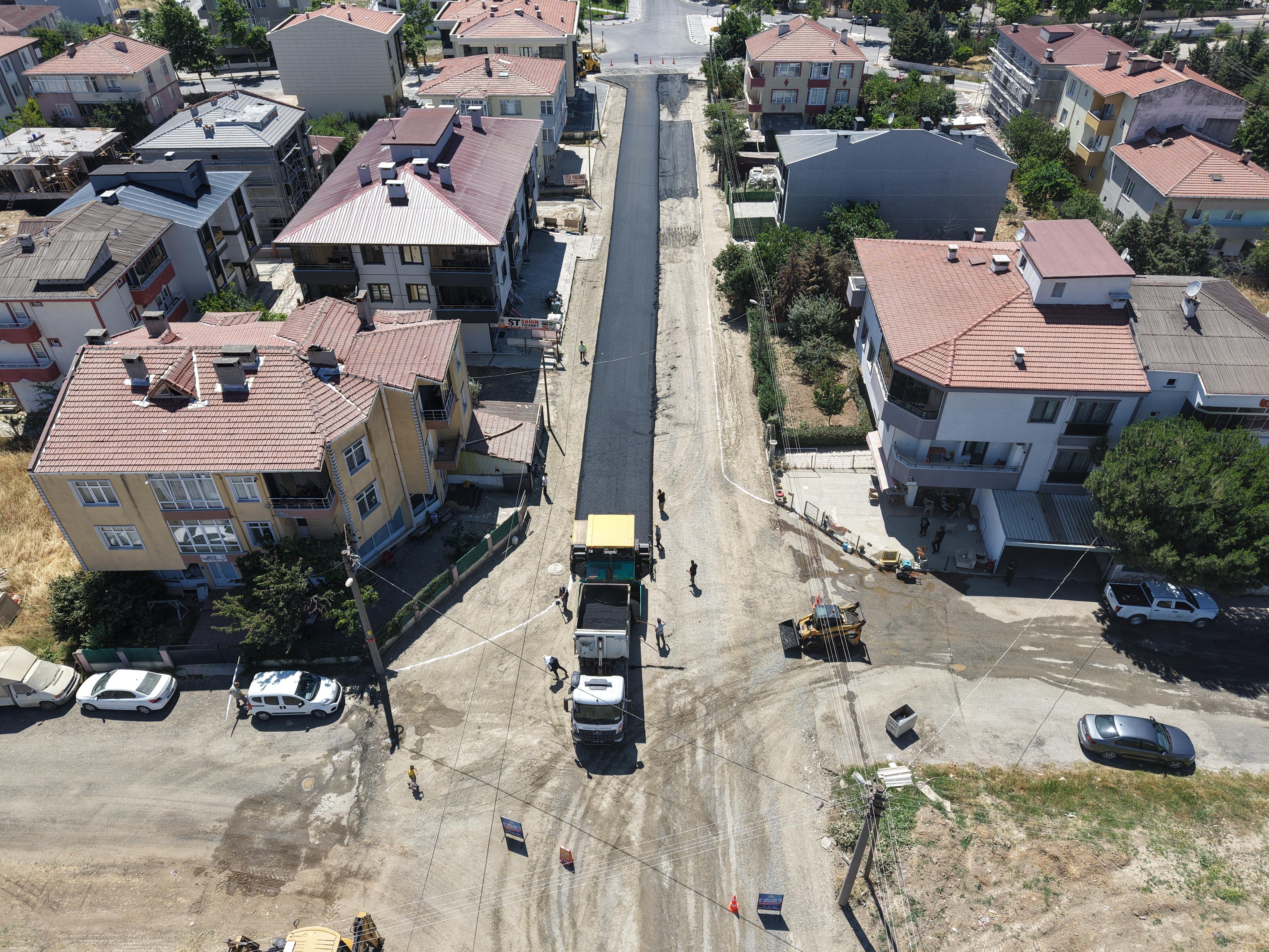 Kumru Caddesi Yeni Y�z�ne Kavu�uyor