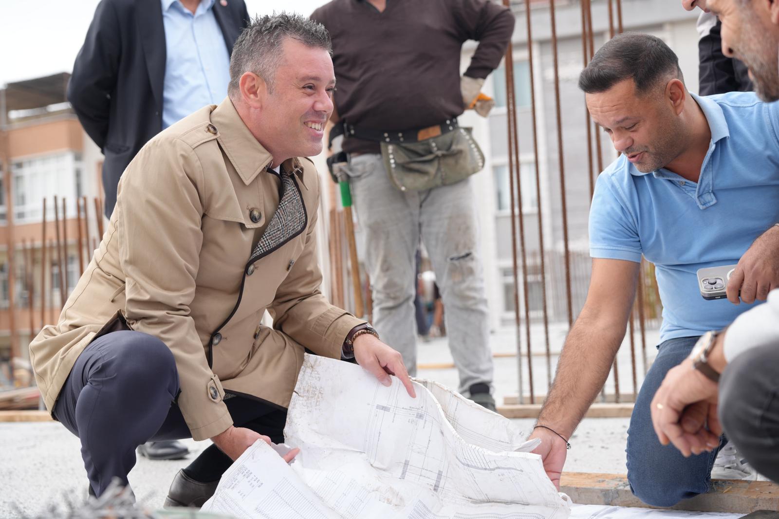 Ba�kan Sar�kurt, Atat�rk �lkokulu Ek Bina �al��malar�n� �ncelendi