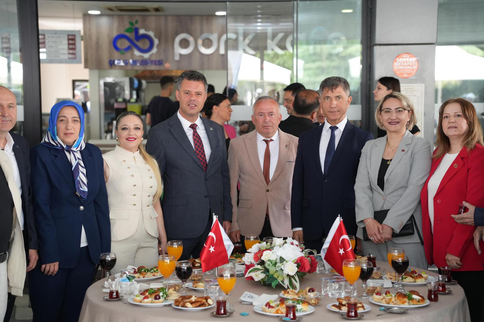 �orlu Protokol� Bayramla�ma Program�nda Bir Araya Geldi