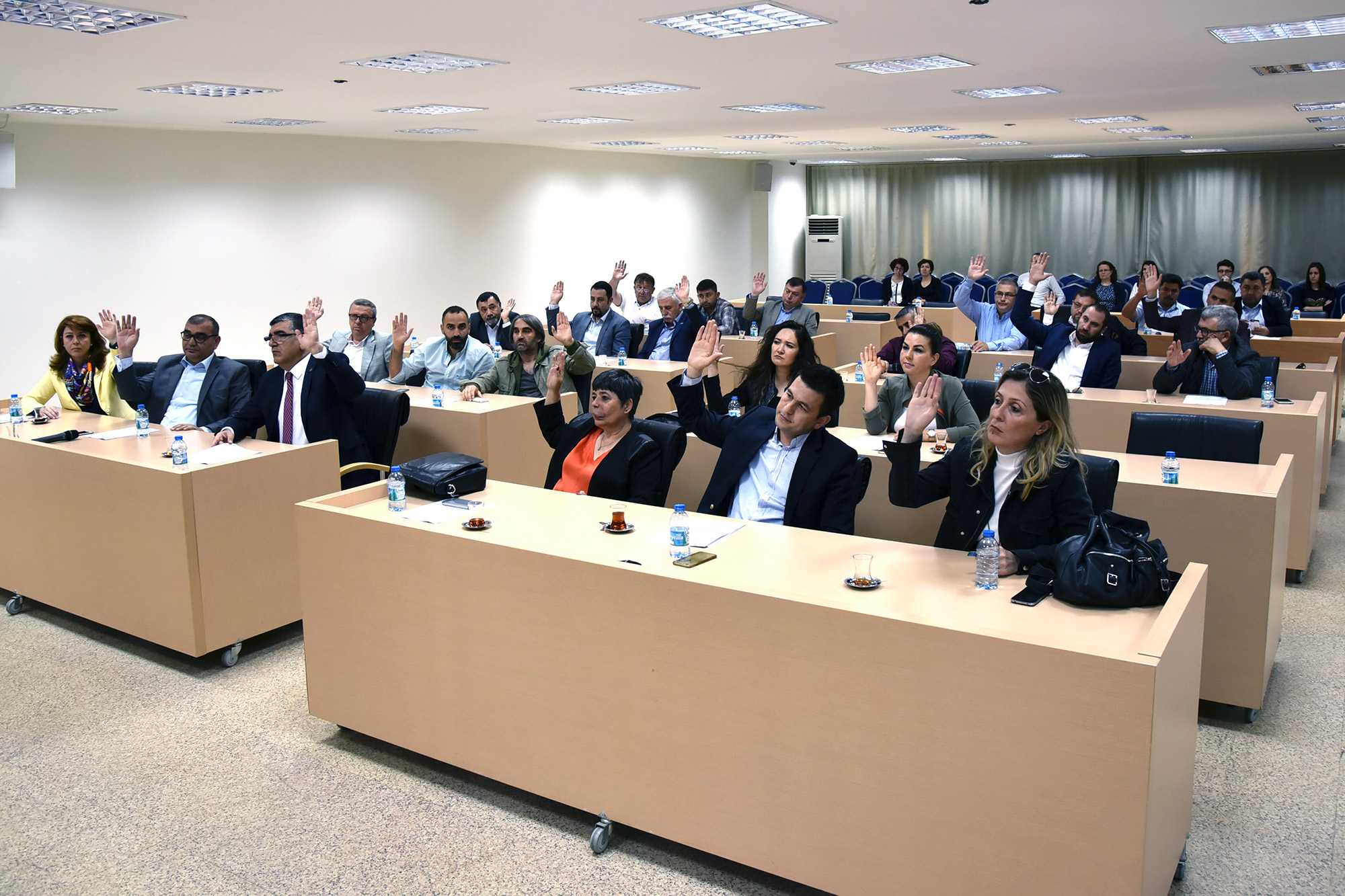 Belediye Meclisi Kesin Hesab� G�r��t�