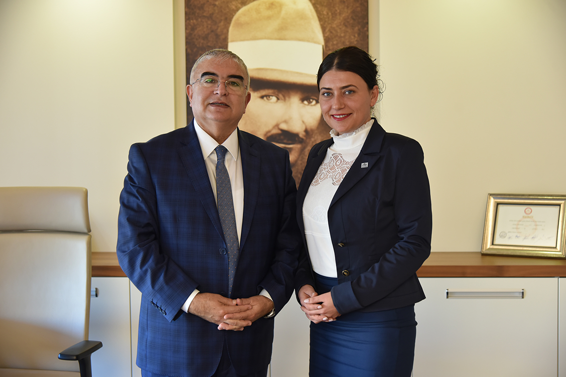 Bakanla Hlya Perin Veklet Ediyor