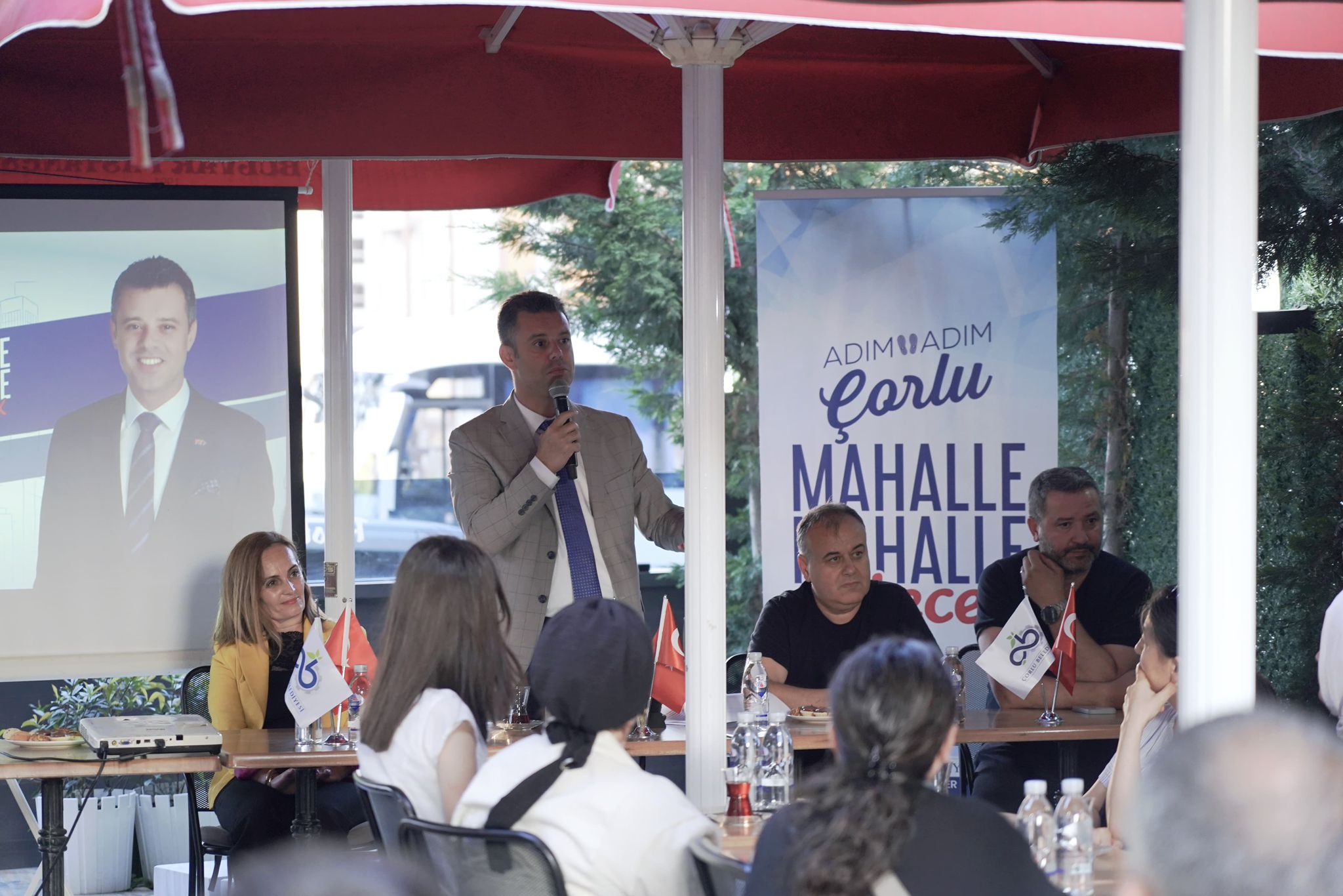 Bakan Sarkurt: "Adm Adm orlu, Mahalle Mahalle Gelecek Projemiz Balad"
