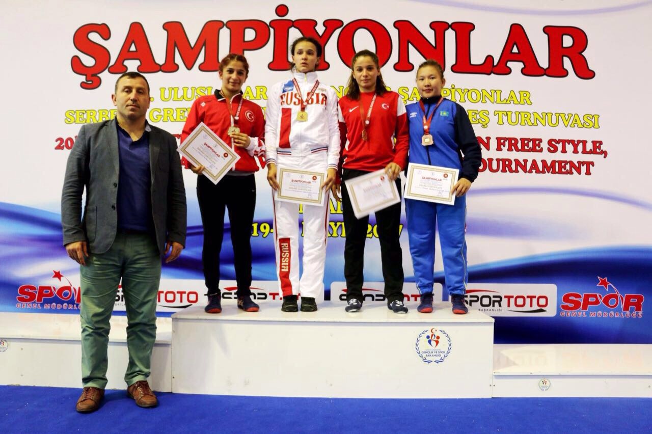 Milli Greilerimiz Baarya Doymuyor