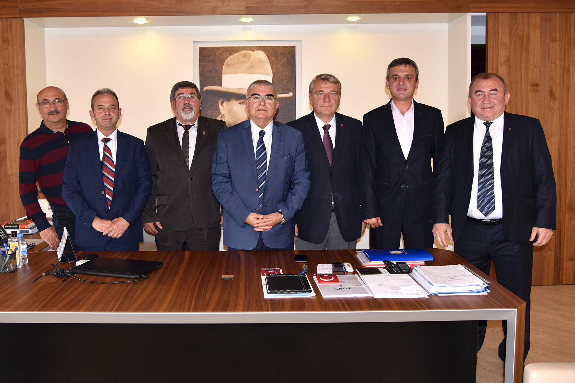 Muhtarlar Derneinden Bakan Baysana Ziyaret