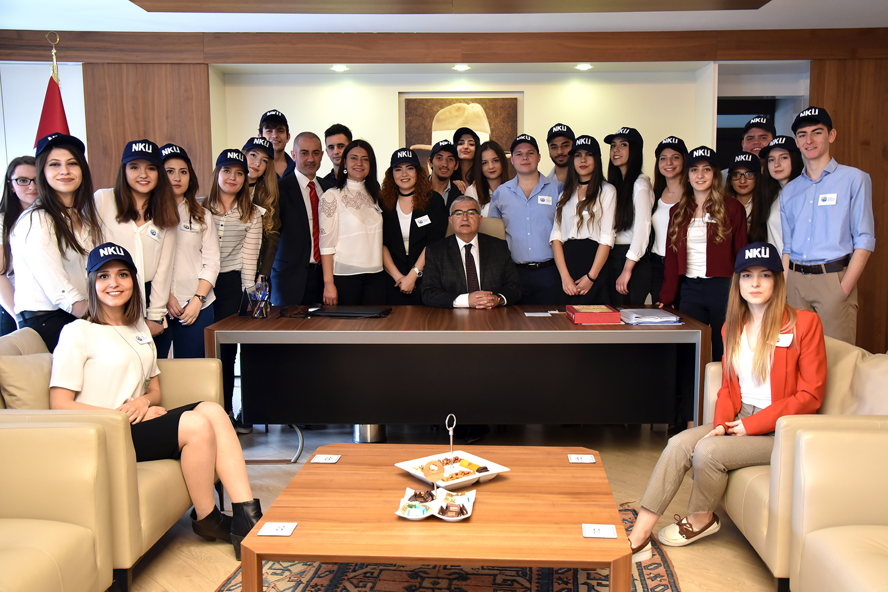 Sosyal Sorumluluk Kampanyas� Tan�t�m Toplant�s� Yap�ld�